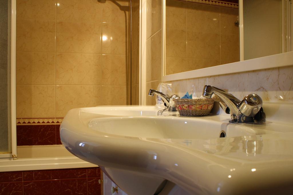 Hotel Villa Ducal Osuna Zimmer foto